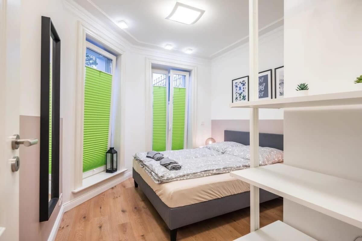 Charming In Prime Location Apartment Hamburg