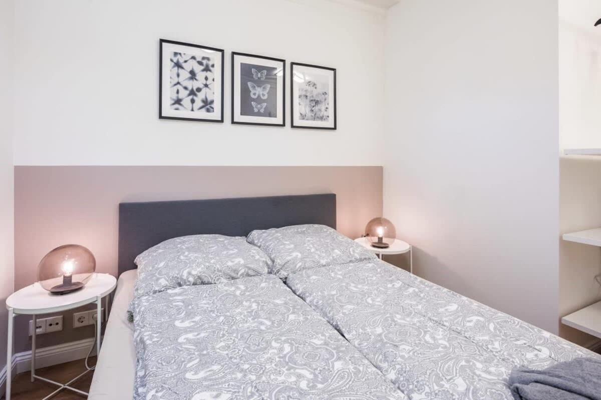 Apartment Charming In Prime Location *
