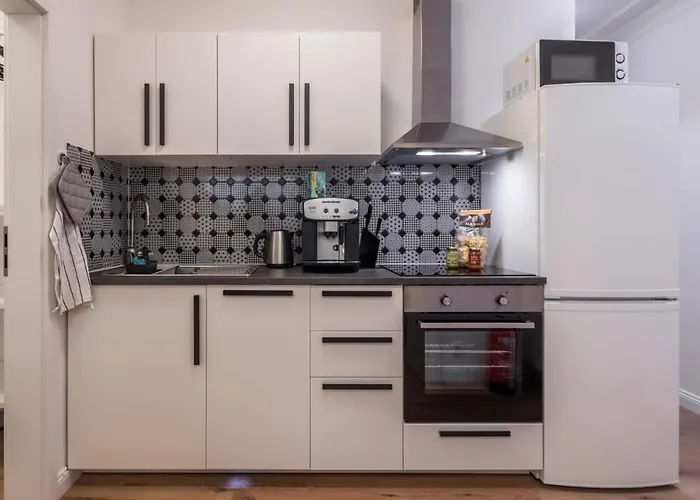 Charming Apartment In Prime Location